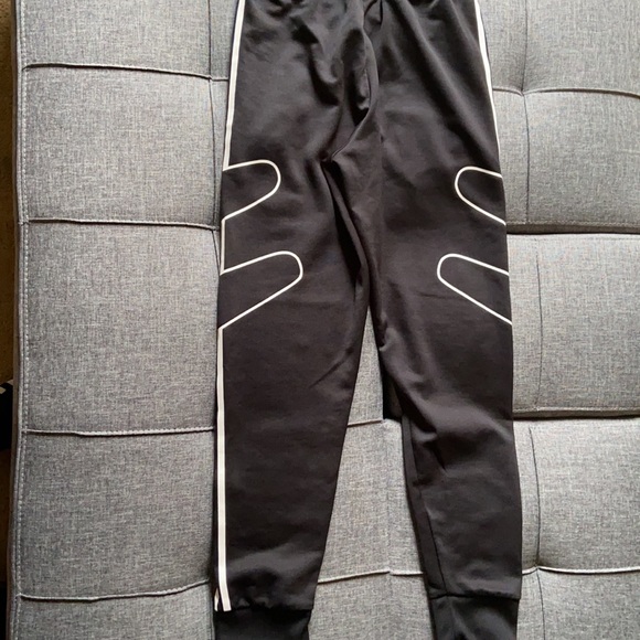 Adidas original Joggers - Picture 2 of 3